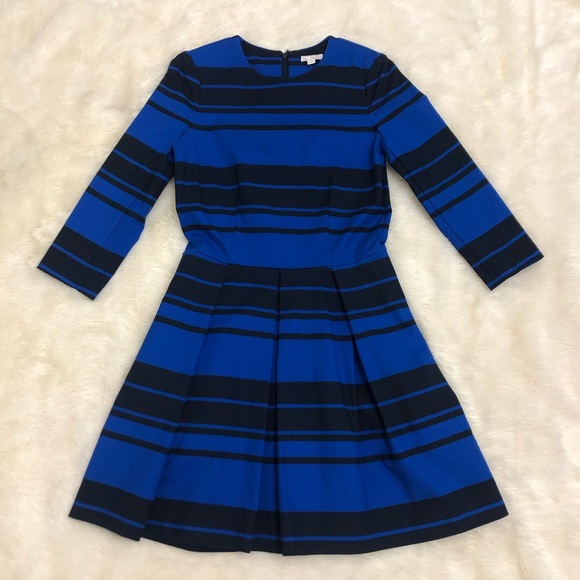 Gap Fit Flare Pleated Dress - Picture 2 of 5